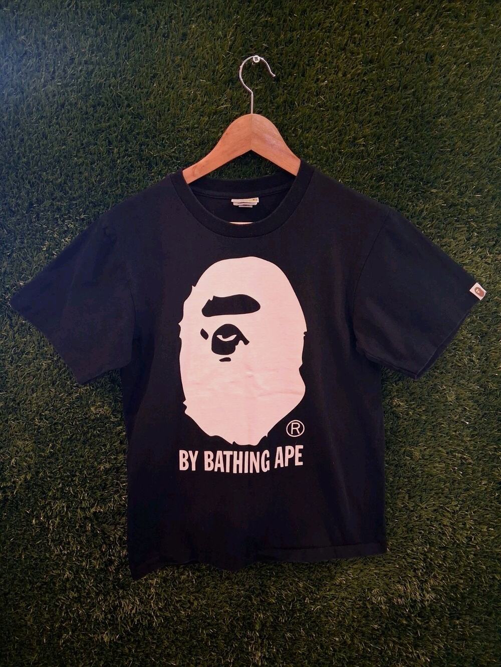 Vintage Style Japanese Streetwear Ape Head Graphic T-Shirt Black Pink Size S